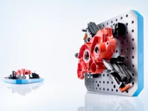 基準穴システム